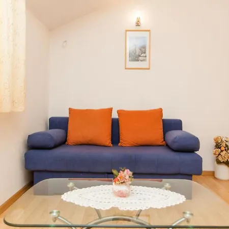 Beata Apartment *